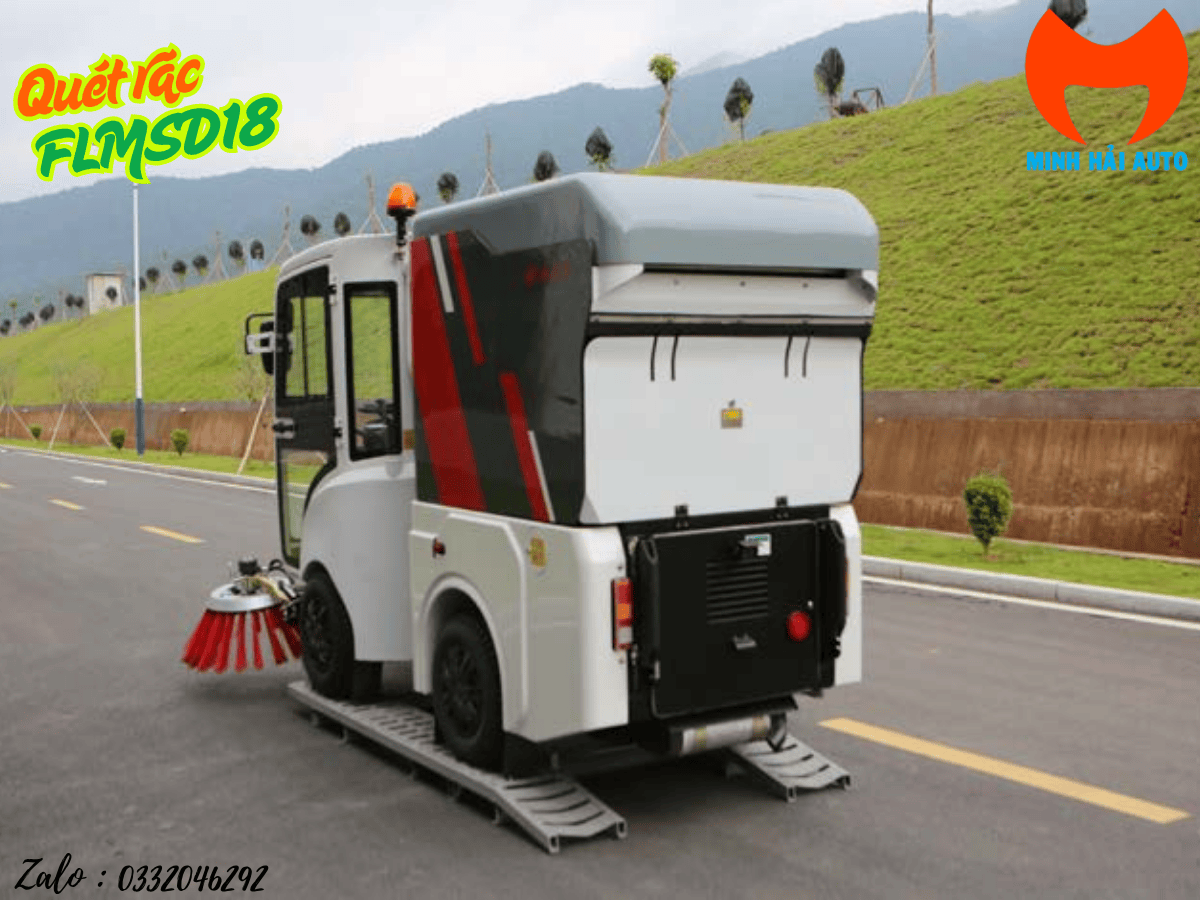 Nội thất và cabin hiện đại của xe quét mini FLMSD18