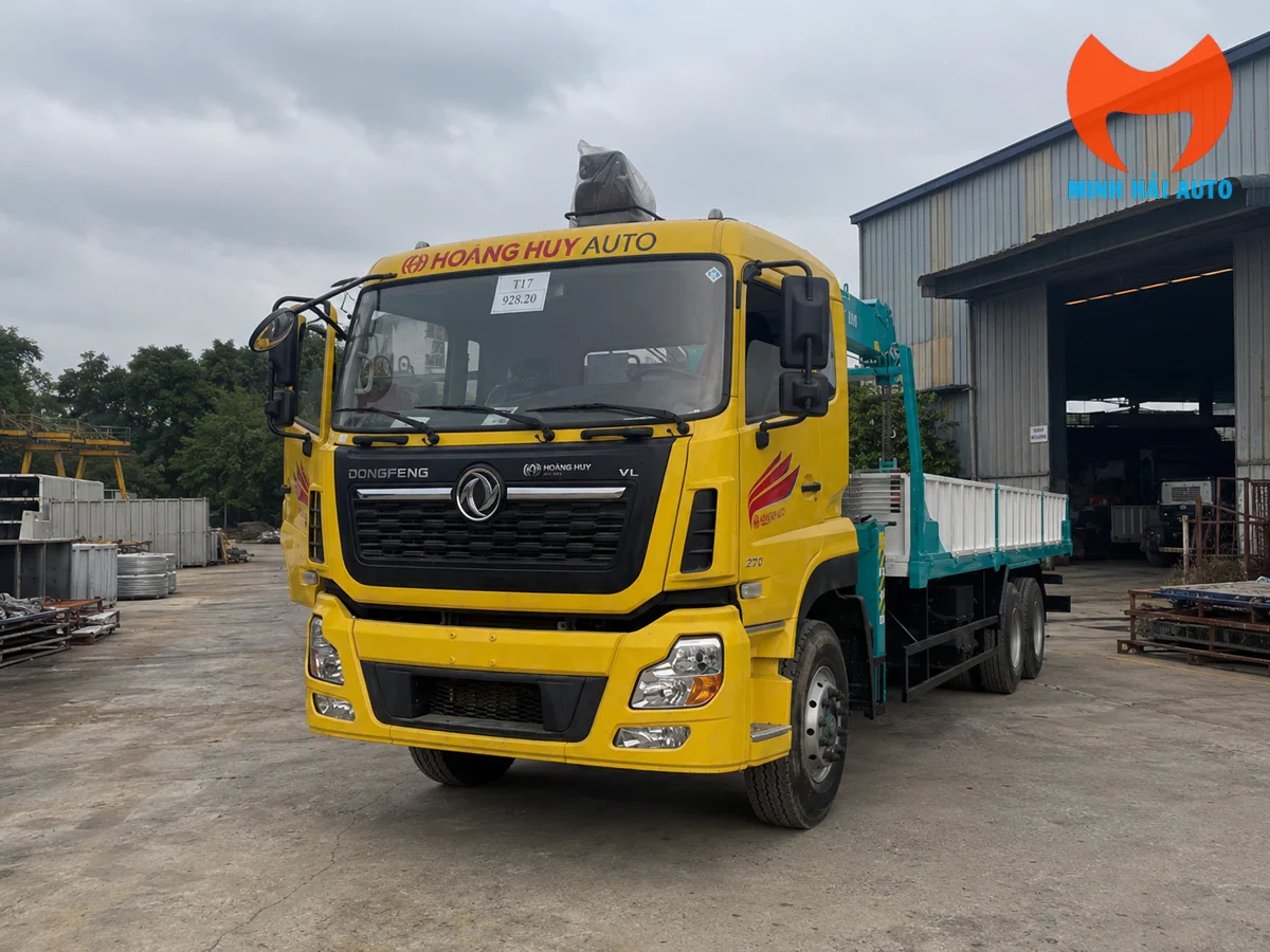 Xe tải cẩu Dongfeng KL270 Hyundai HLC-8016 nhìn tổng thể bên hông