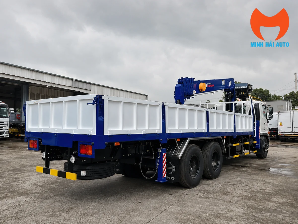 Xe tải cẩu Hino FM8JW7A Dongyang SS2036 thùng lửng