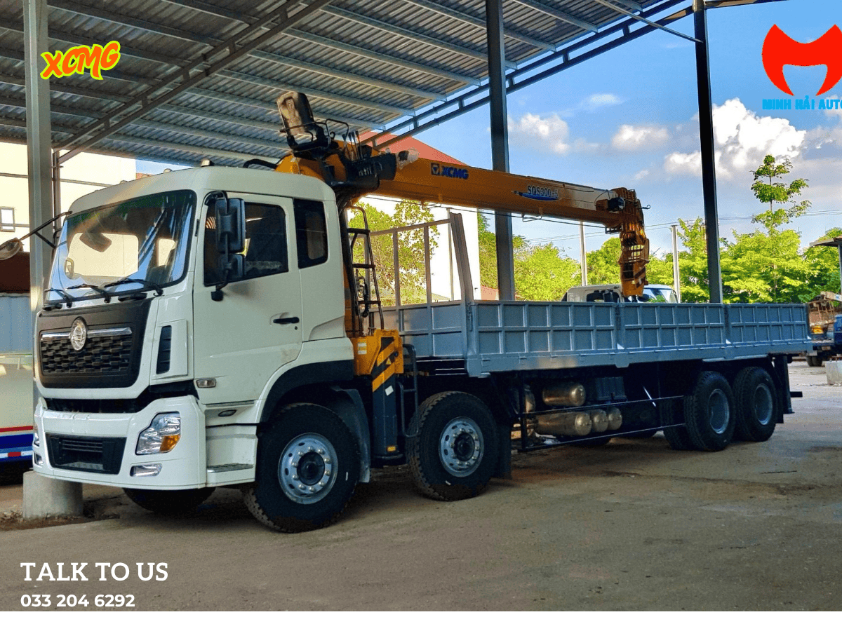Xe tải Chenglong 4 Chân gắn cẩu XCMG SQS300