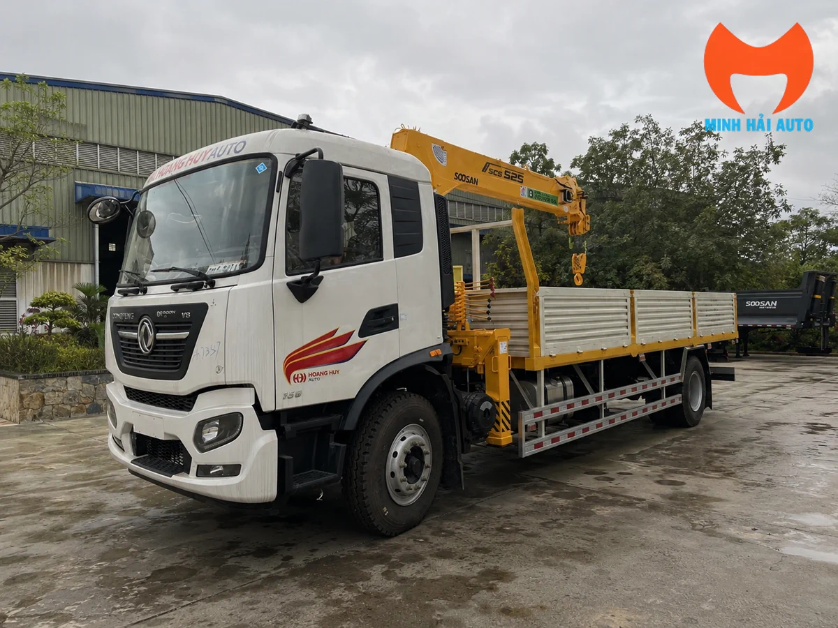 Xe tải Dongfeng KR180 gắn cẩu Soosan 5 tấn SCS524