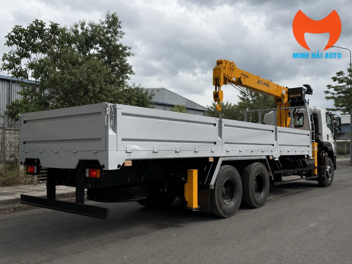 Xe cẩu Isuzu FVM Soosan 8 tấn chính hãng
