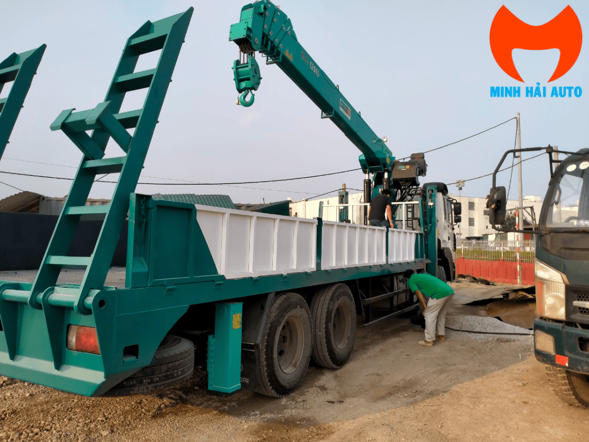 Hình ảnh minh họa Cánh tay cẩu (Boom) của cẩu HYUNDAI EVERDIGM