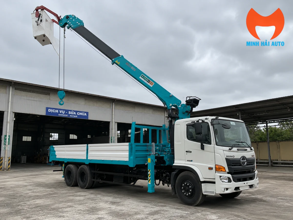 xe cẩu nâng người Isuzu FVR34SE5 Hyundai HLC-7016V