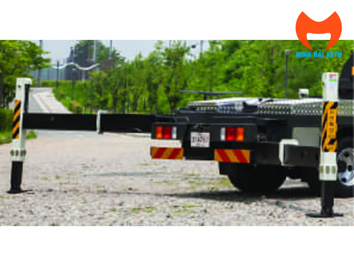 Cụm chân chống phía sau xe thang Dasan 18 m