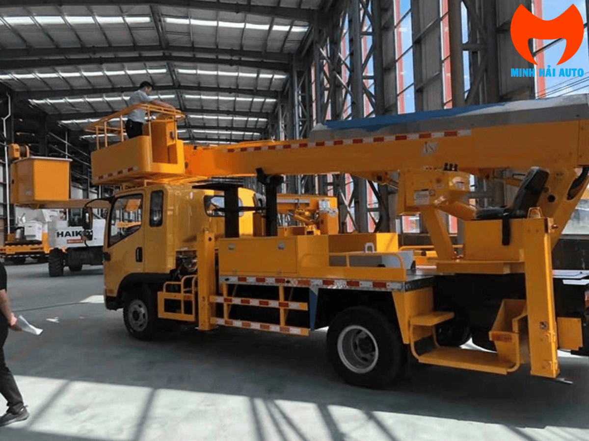 xe thang nâng sửa điện 10m