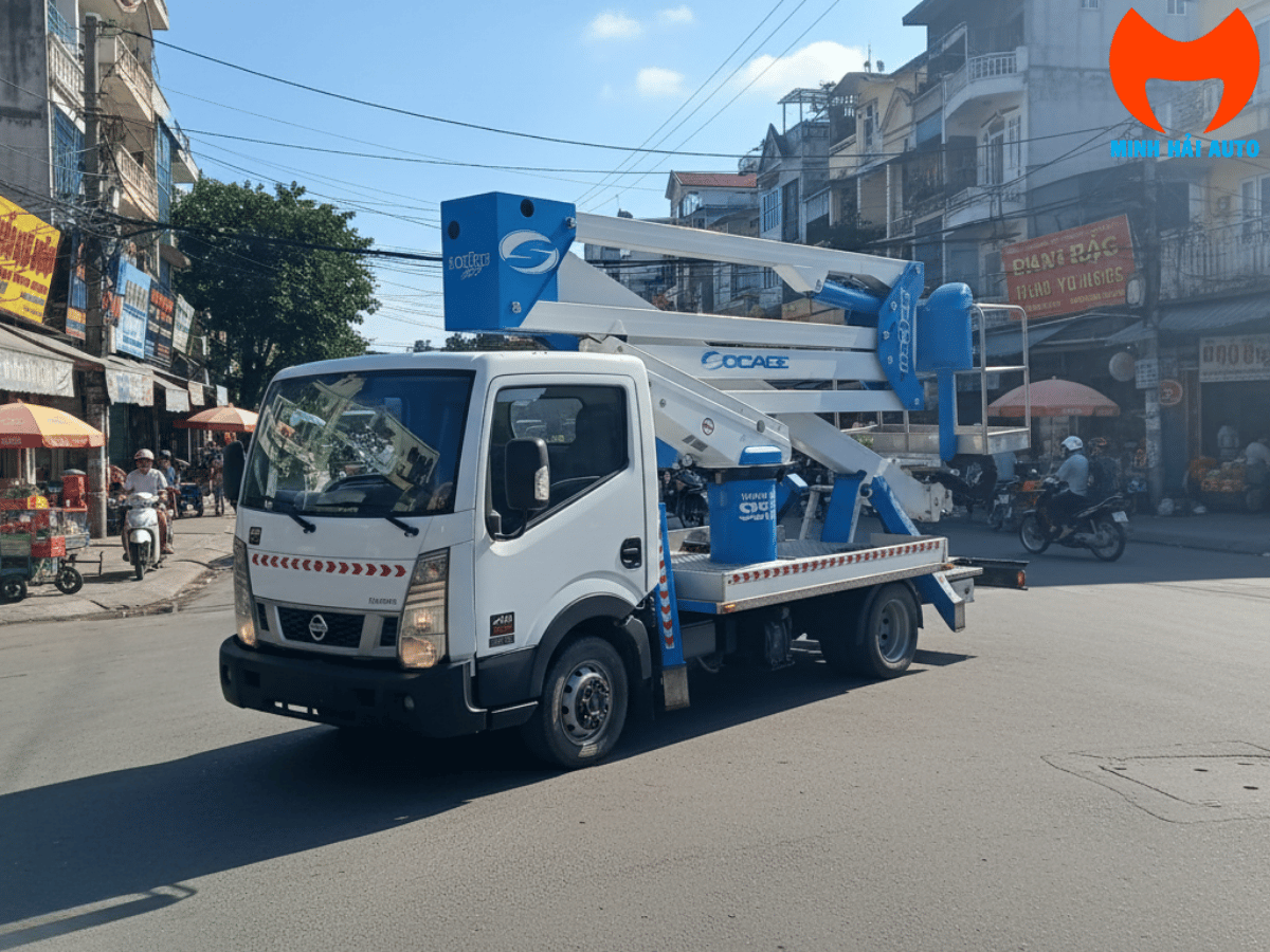 Xe ô tô nâng người sửa chữa điện trên cao 18m Isuzu Socage 2026