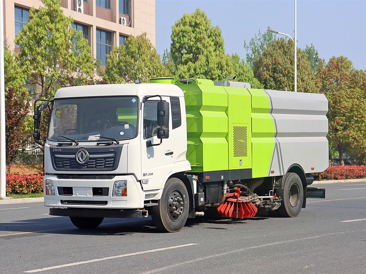 Xe rửa quét đường Đông Phong Thiên Cẩm CLW5180 Quốc 6