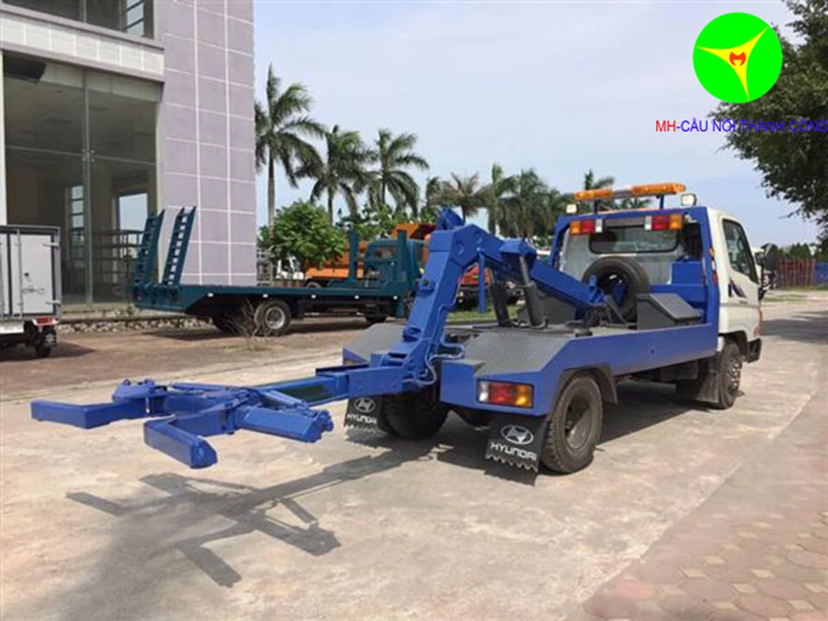 Xe cứu hộ Hyundai HD500 trang bị càng kéo thủy lực