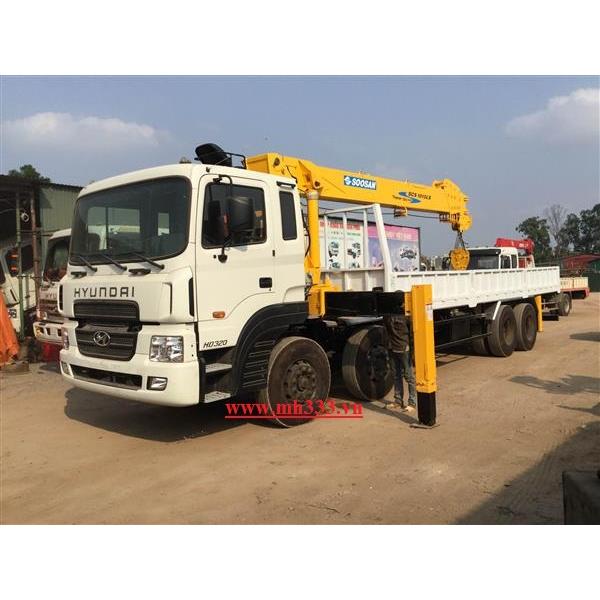 Thùng xe HD320 gắn cẩu Soosan dài 8,1 m Thùng dài 8,1 m của xe Hyundai HD320 gắn cẩu