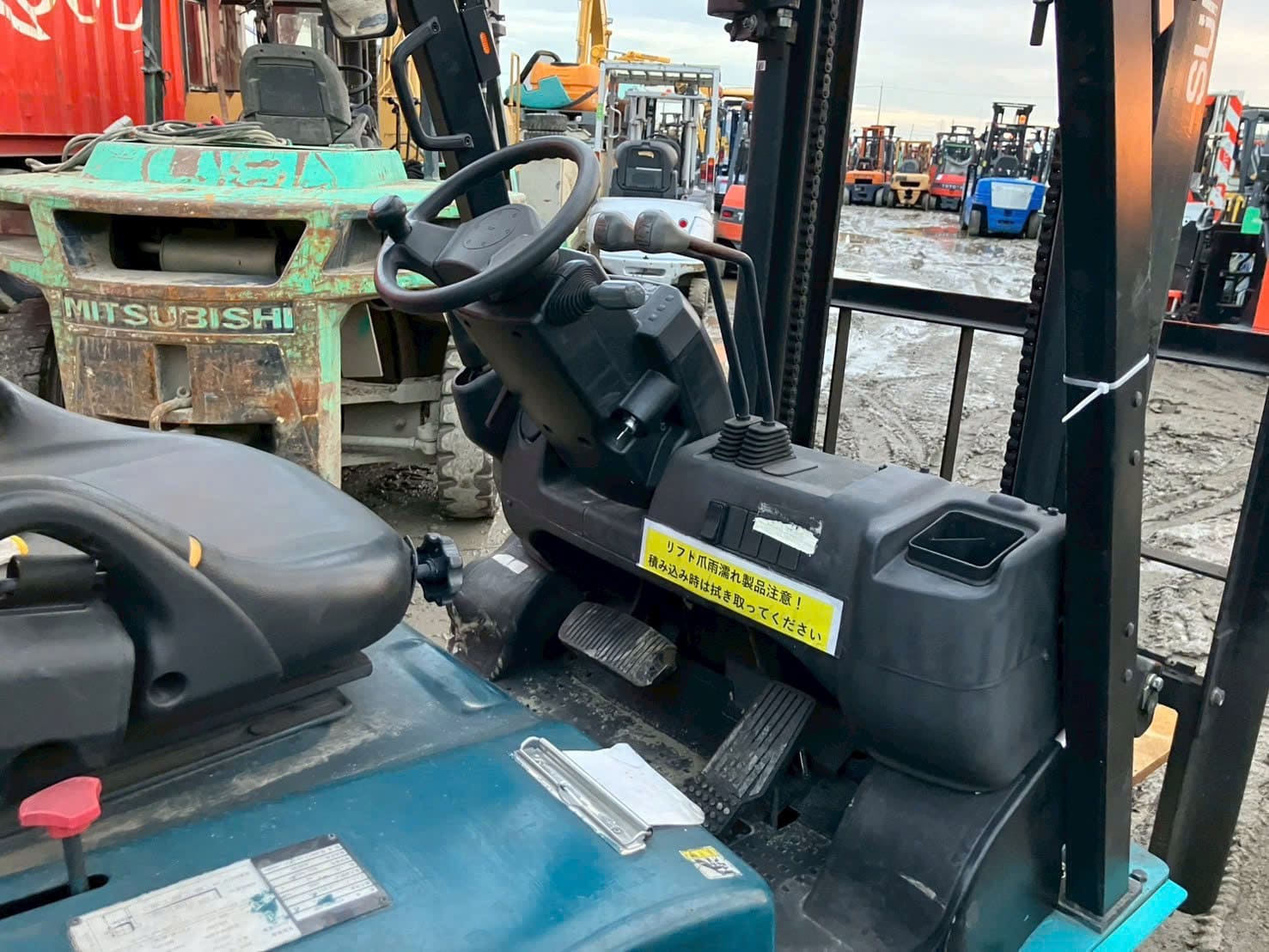 Khoang lái xe nâng điện Sumitomo 41FB18PXIII