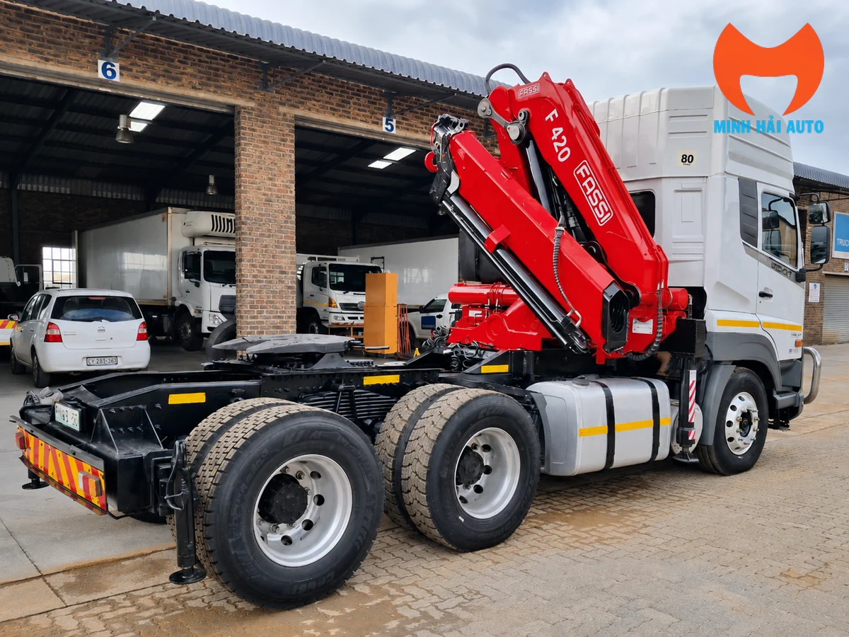 ud-trucks-gwe440-6x4-gan-cau-fassi-f420-4