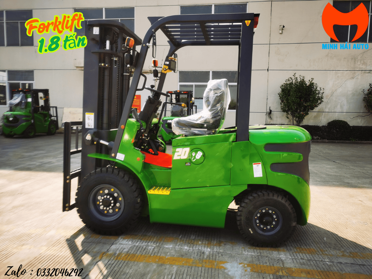 Khoang lái và bảng điều khiển xe nâng forklift điện 1.8 tấn GFE18