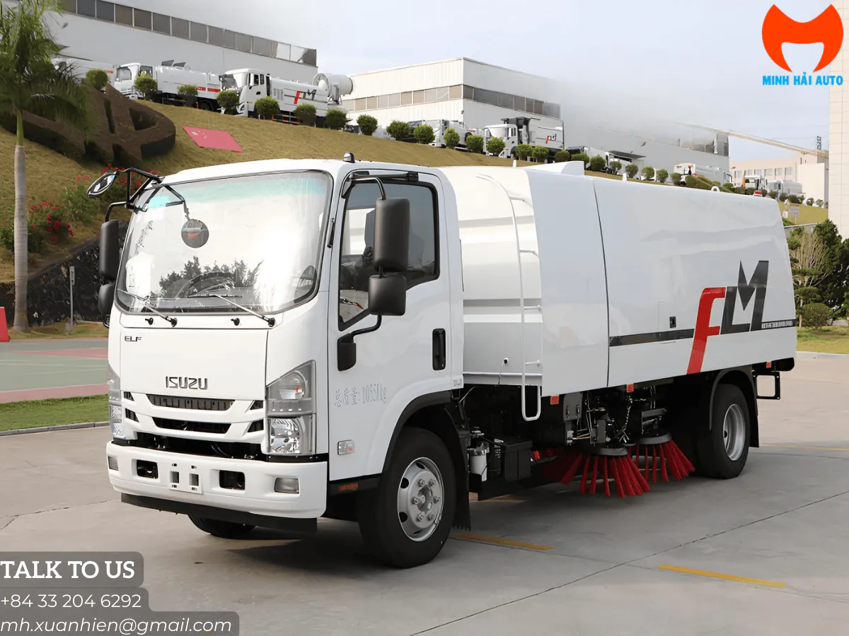 Xe quét đường Fulongma FLM5110TSLQL6 nền Isuzu nhìn từ góc trước bên trái