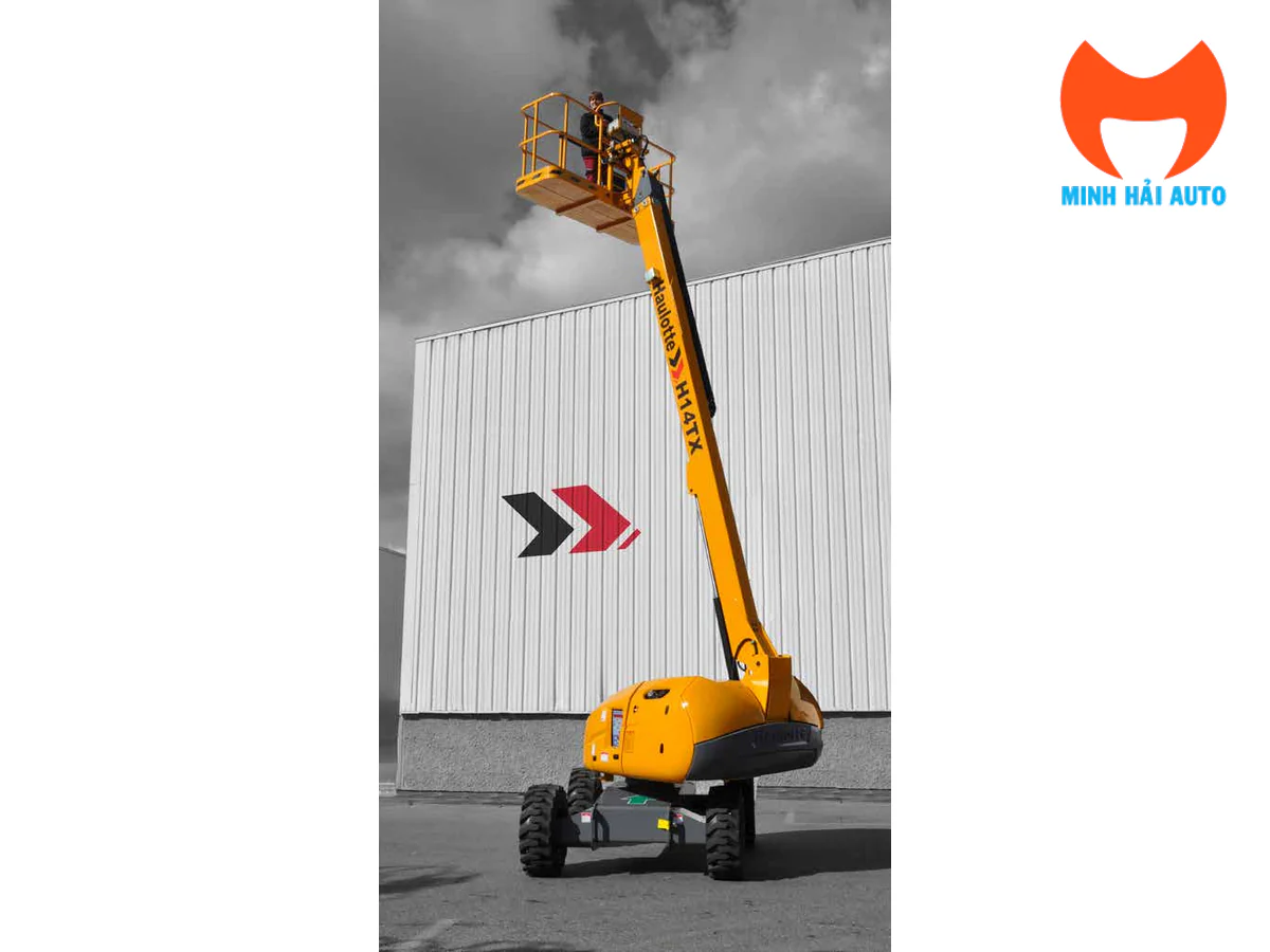 Haulotte H14 TX với cần ống lồng nâng cao, nhìn từ phía giỏ