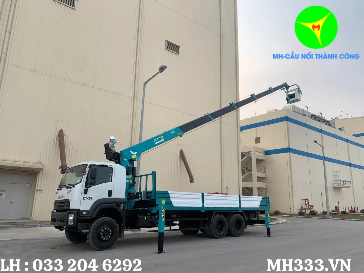 xe-tai-isuzu-fvm34le4-gan-cau-hyundai-hlc7016s-6-tan