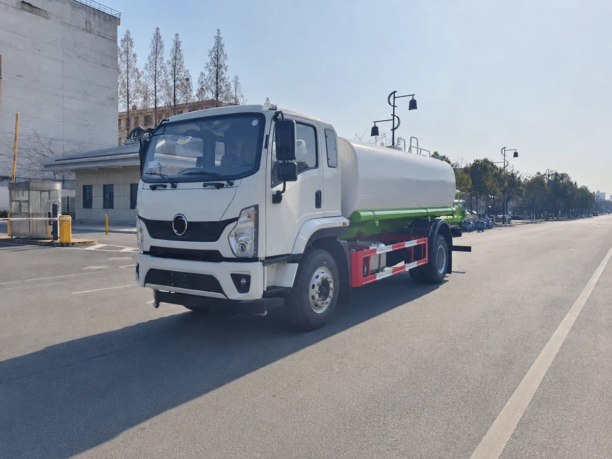 xe-phun-nuoc-rua-duong-12-khoi-shaanxi-clw5160