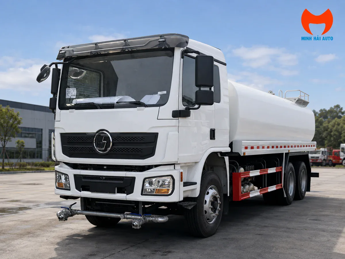 xe-phun-nuoc-rua-duong-shacman-l3000-3-chan