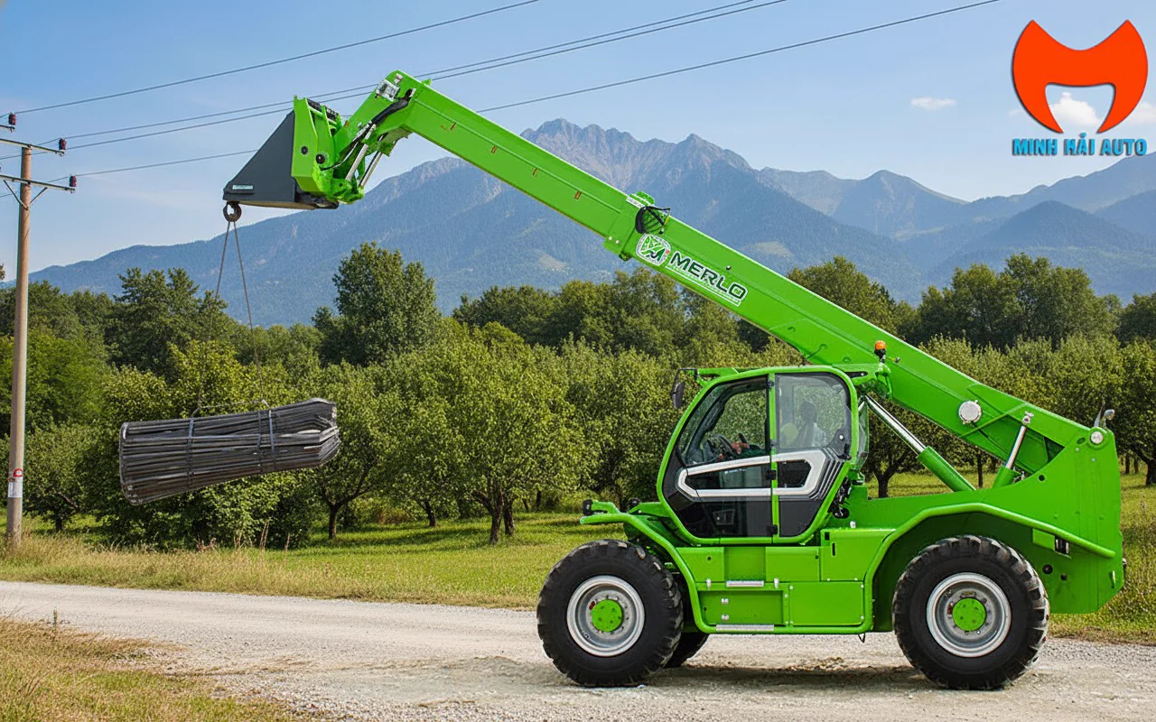 Xe nâng đa năng Merlo P50.18 tải nâng tối đa 5 tấn