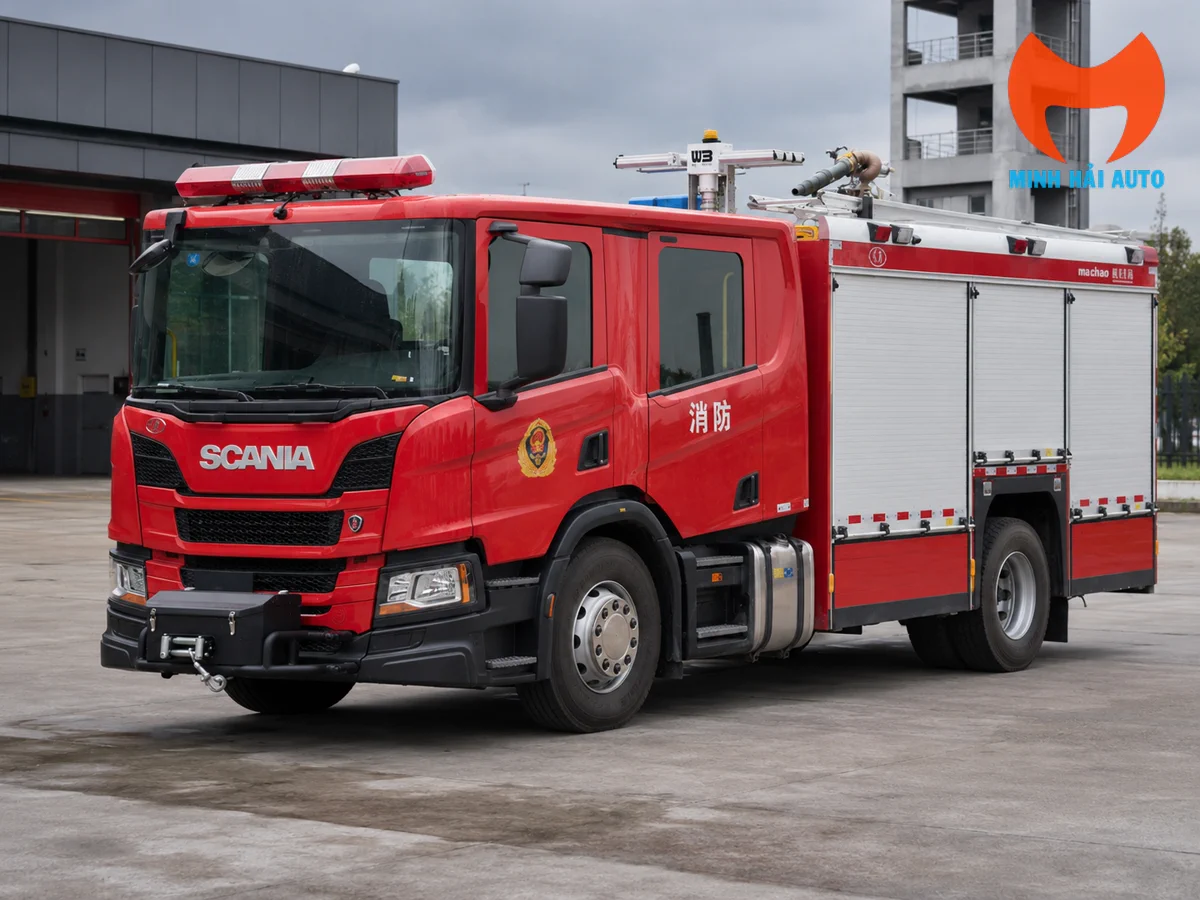 xe-chua-chay-4-khoi-scania-ket-hop-cuu-ho-chieu-sang