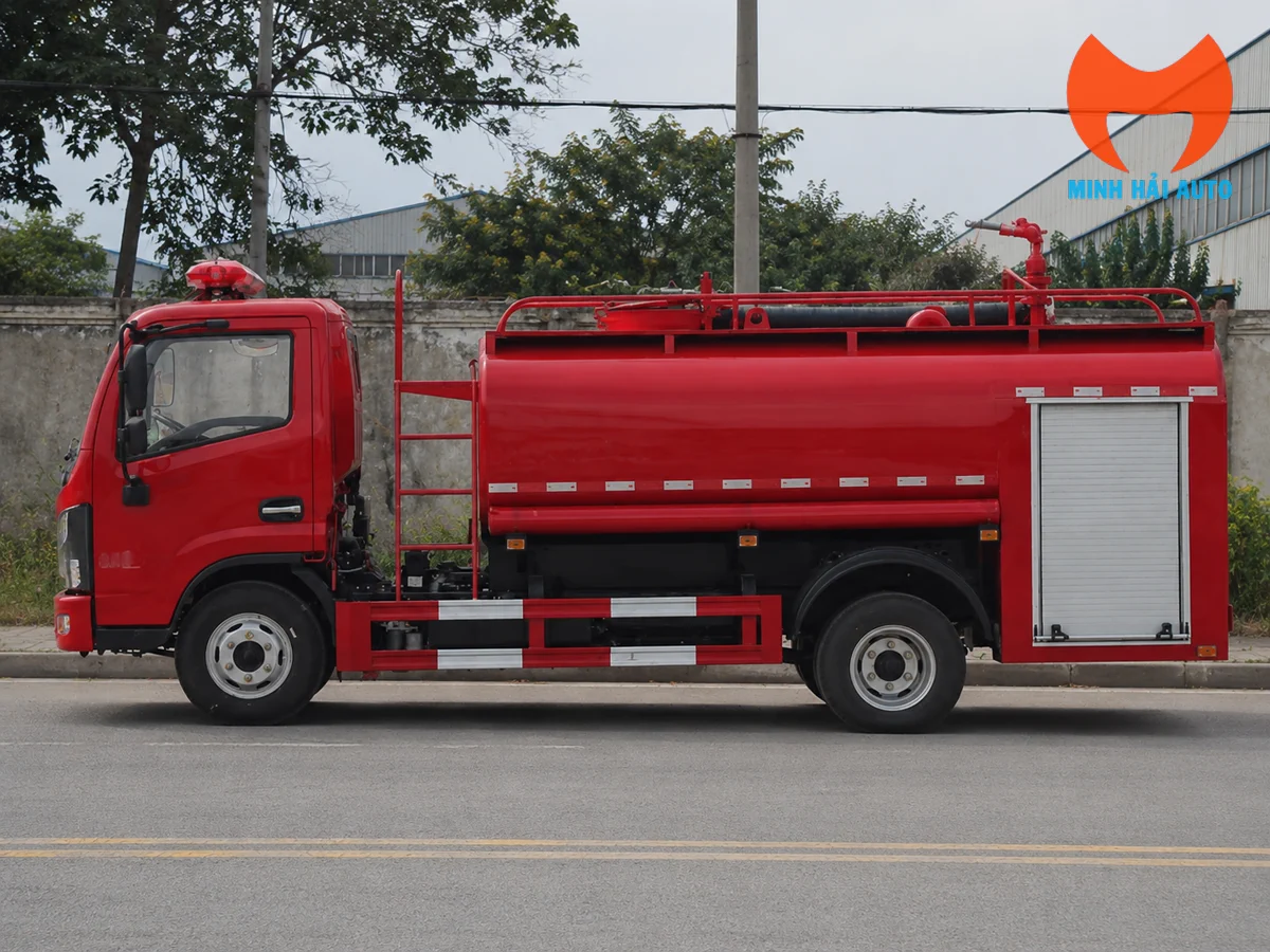 xe-cuu-hoa-dongfeng-bon-nuoc-4-5-khoi-2026