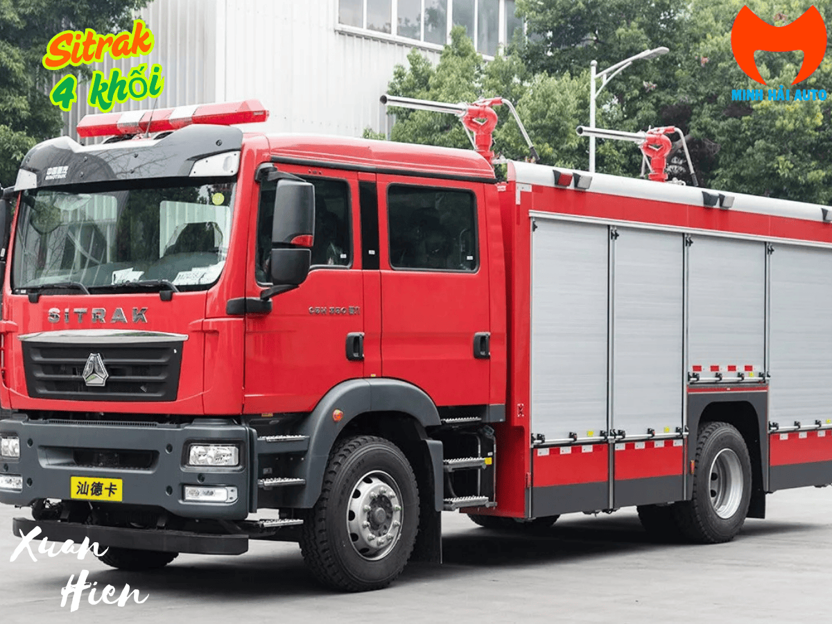Cabin kép và súng phun bột trên xe chữa cháy Sitrak