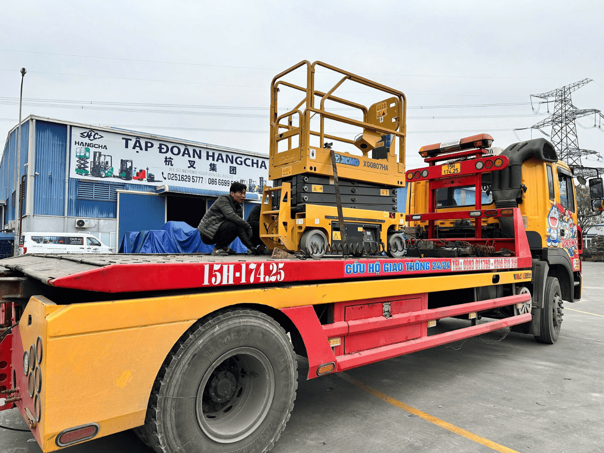 xe-nang-nguoi-2026-khai-niem-phan-loai-so-sanh