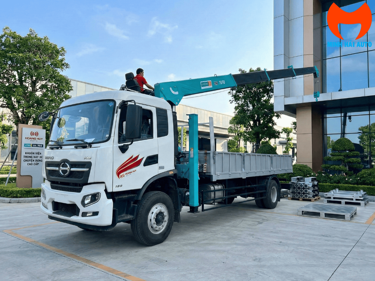 ban-xe-tai-lap-cau-hyundai-gia-lam-ha-noi