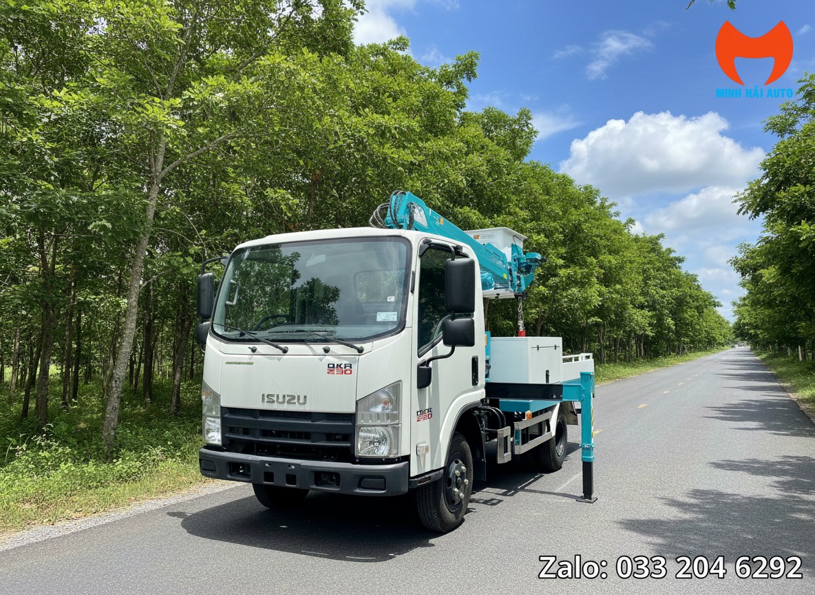 Ô tô nâng người phục vụ khảo sát cắt tỉa cây