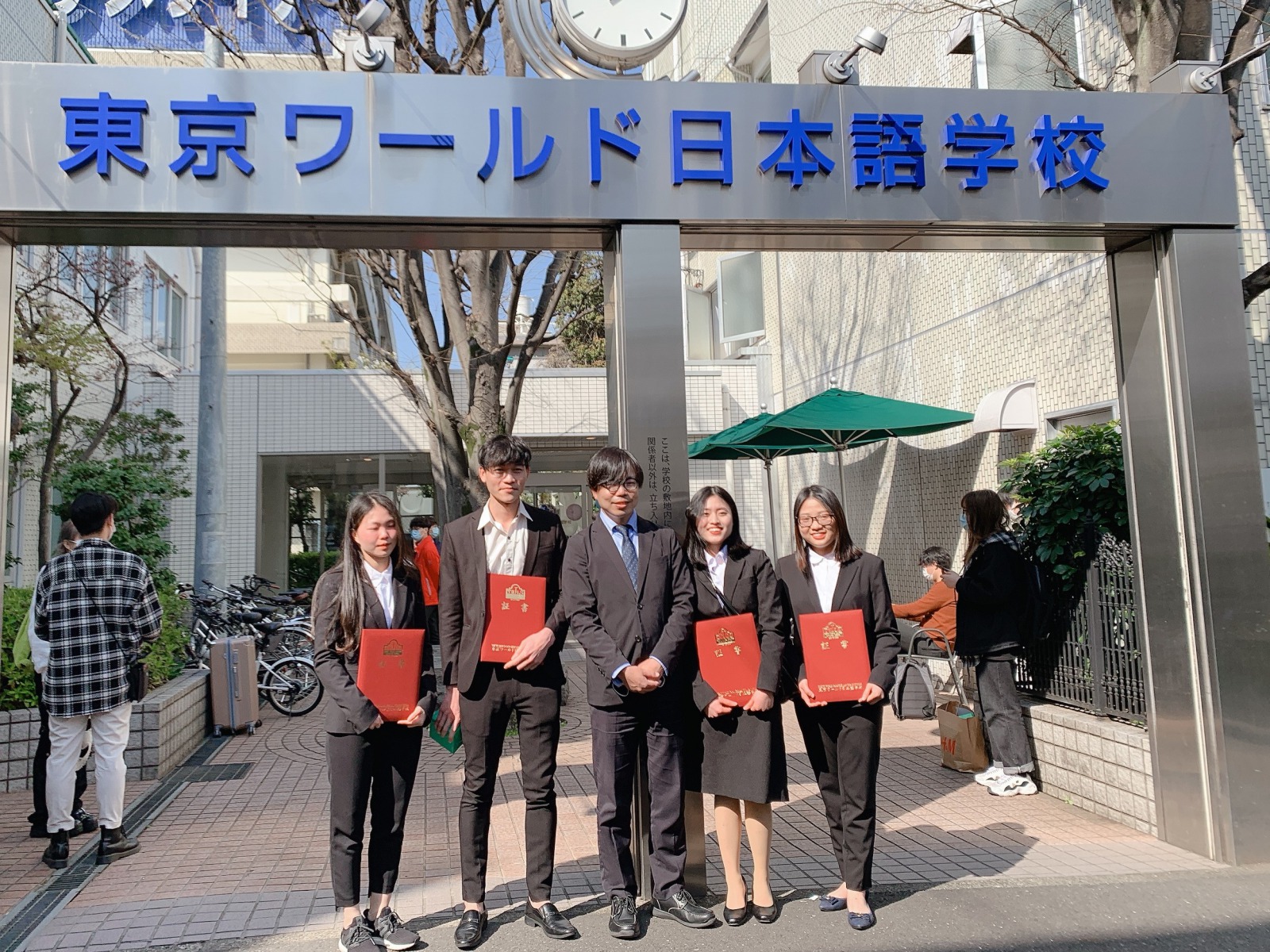 TRƯỜNG NHẬT NGỮ TOKYO WORLD