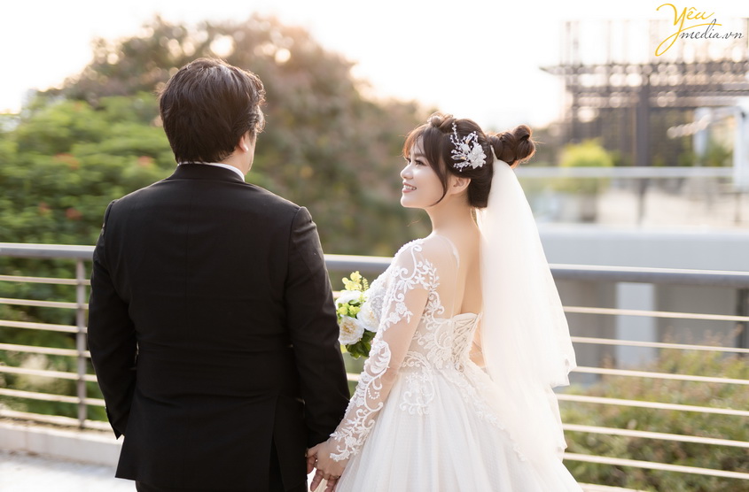 Bộ ảnh cưới đẹp lãng mạn chụp tại Santorini Park của cặp đôi Vân Anh - Seiji Nagao