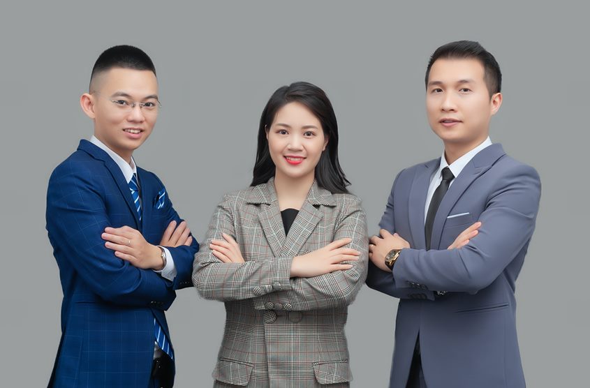 Chụp ảnh profile cho đội nhóm team 3 người của công ty làm hồ sơ năng lực