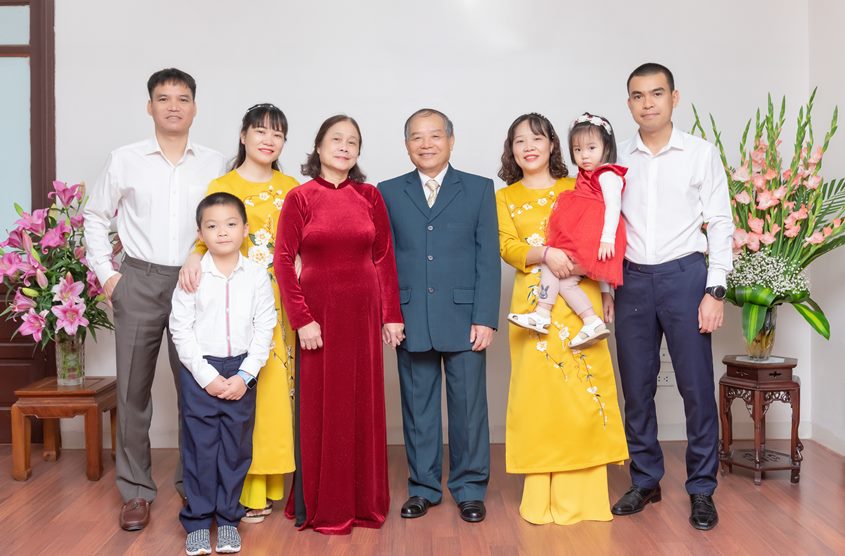 Dịch vụ chụp ảnh gia đình tại tư gia ở Hà Nội: nhà chị Chi