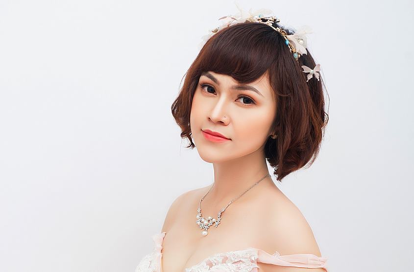 Chụp ảnh trong studio cho ca sĩ Phương Gia Linh