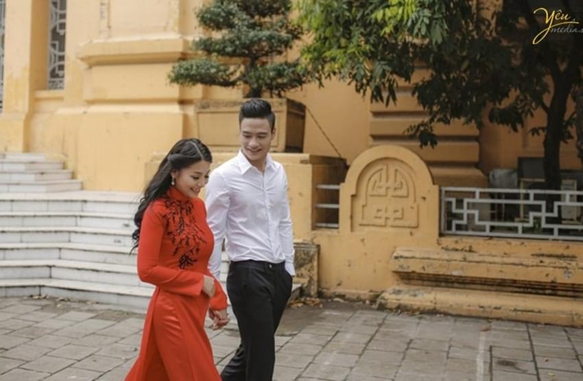 chụp ảnh cưới với áo dài