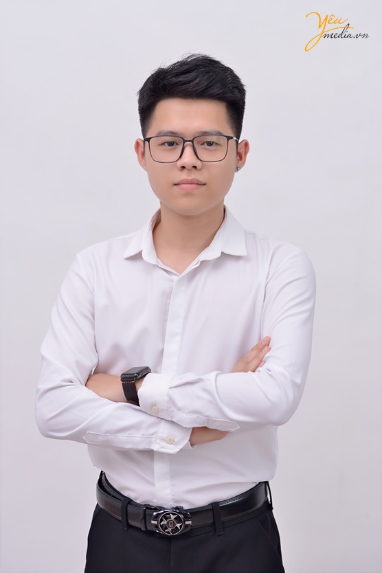 Bộ ảnh chụp profile cá nhân và tập thể công ty trong studio