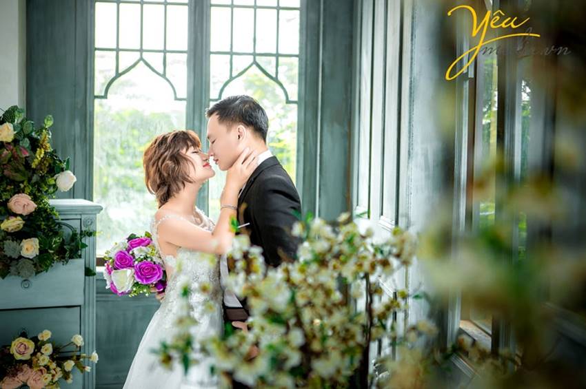 Dịch vụ trọn gói chụp ảnh cưới, makeup, trang phục cô dâu chú rể phim trường Santorini park