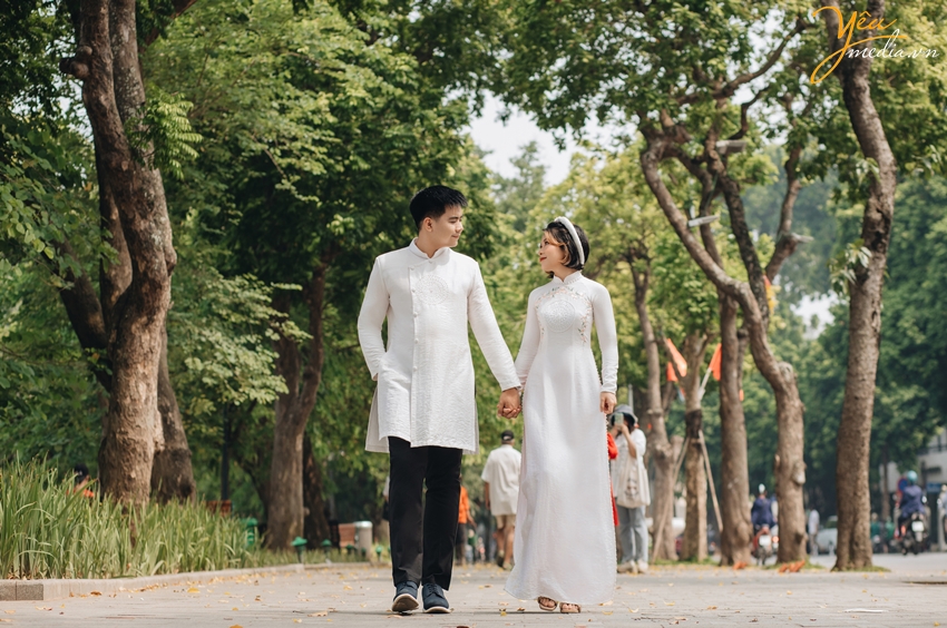 Chiêm ngưỡng bộ ảnh cưới với áo dài của cặp đôi Quốc Thái - Hà Phương