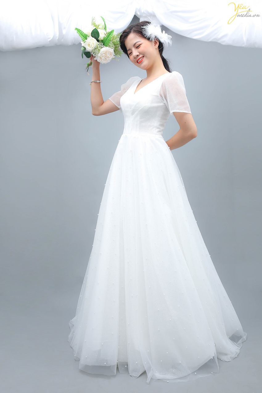 Váy cưới cao cấp nhẹ nhàng, chụp concept sang lung linh . | Shopee Việt Nam