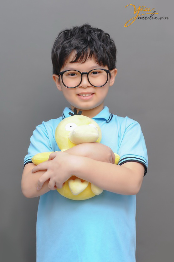 Chụp ảnh cho mẫu nhí tại studio hà nội