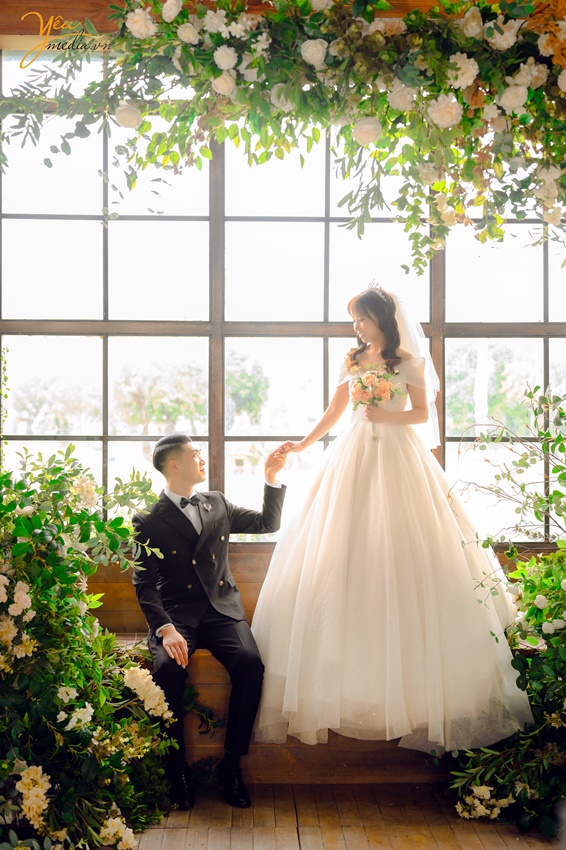 Bộ ảnh cưới chụp ở trong nhà thờ lớn Hà Nội của cặp đôi Thanh Hải - Ngọc Ánh