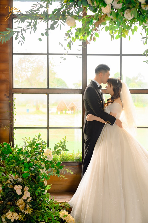 Bộ ảnh cưới chụp ở trong nhà thờ lớn Hà Nội của cặp đôi Thanh Hải - Ngọc Ánh