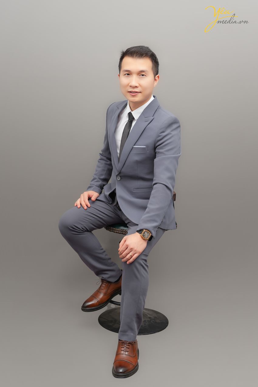 Chụp ảnh doanh nhân phong cách sang trọng, đẳng cấp ở Hà Nội