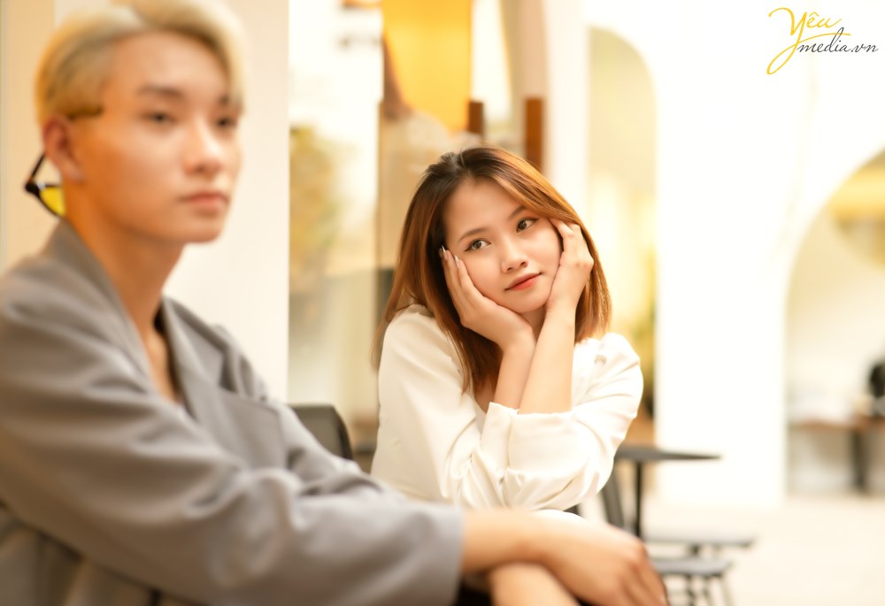chụp ảnh couple tại quán cà phê đẹp ở hà nội ekip yêu media studio libre
