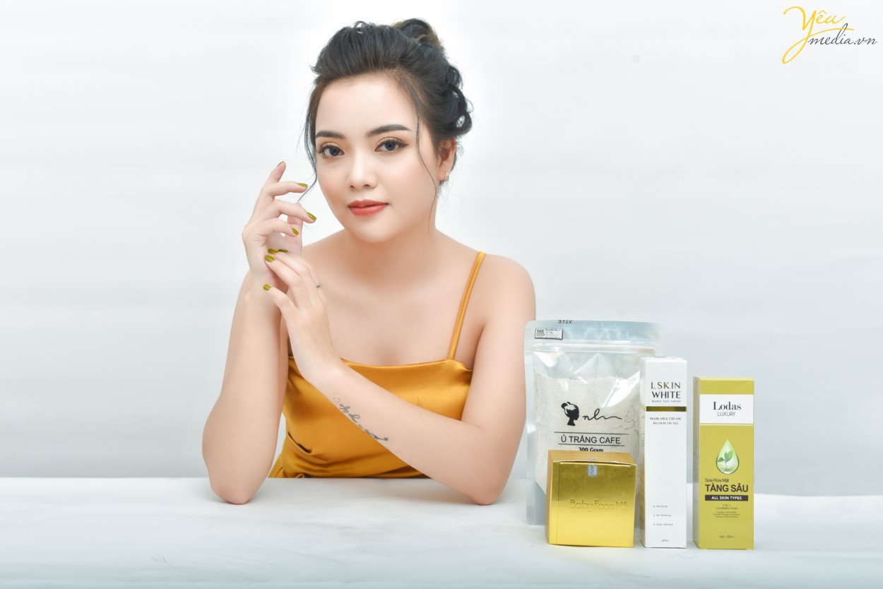 Chụp ảnh chân dung beauty trong studio và sản phẩm mỹ phẩm tại hà nội