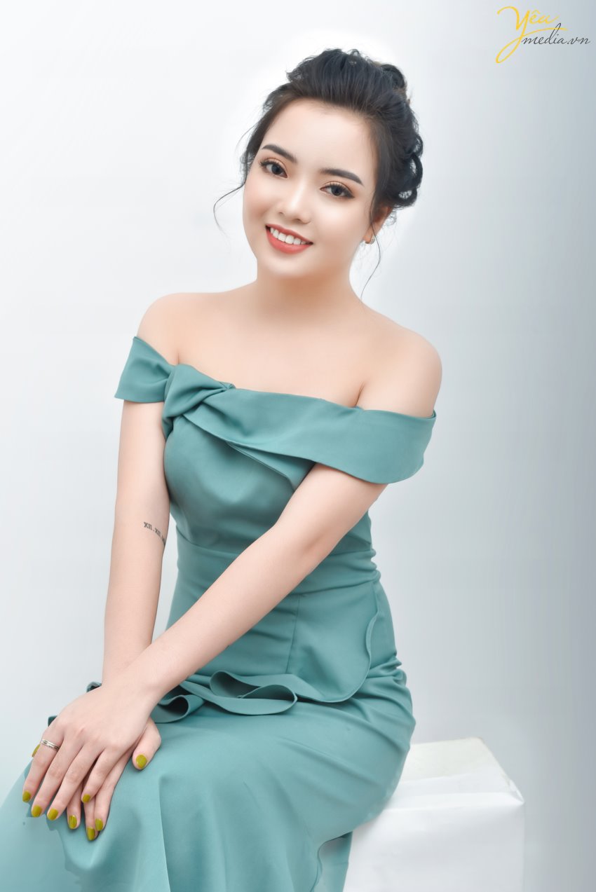 Chụp ảnh chân dung beauty trong studio và sản phẩm mỹ phẩm tại hà nội