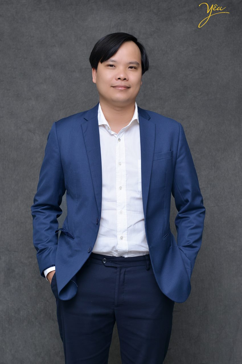 Chụp ảnh chân dung nghề nghiệp - profile company cho cán bộ công ty tại hà nội trong studio