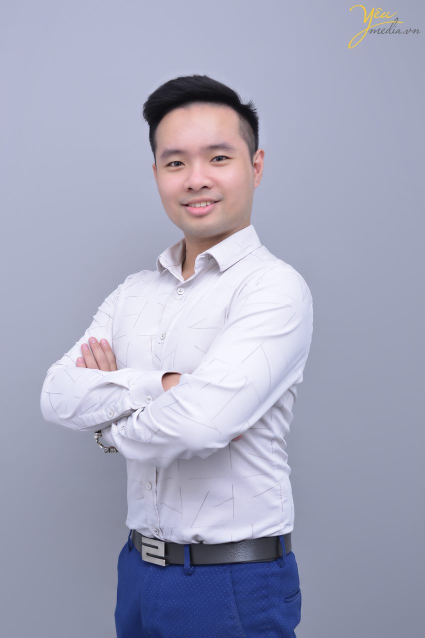 Chụp ảnh chân dung nghề nghiệp - profile company cho cán bộ công ty tại hà nội trong studio