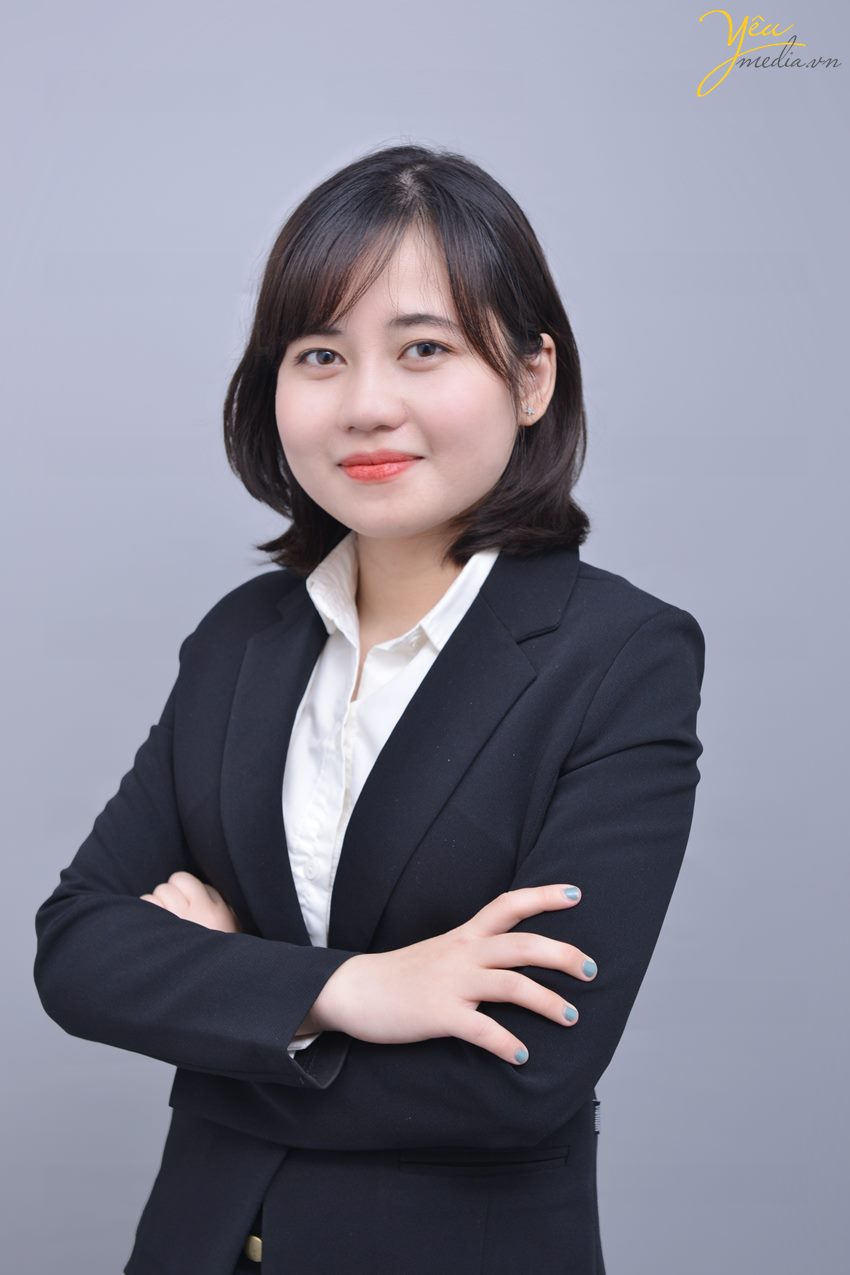 Chụp ảnh chân dung nghề nghiệp - profile company cho cán bộ công ty tại hà nội trong studio