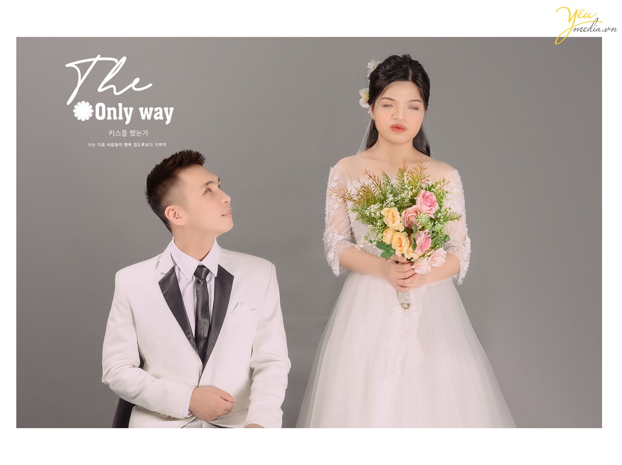 Chụp ảnh cưới cho cặp đôi khiếm thị đặc biệt, xúc động trong studio yêu media tại hà nội